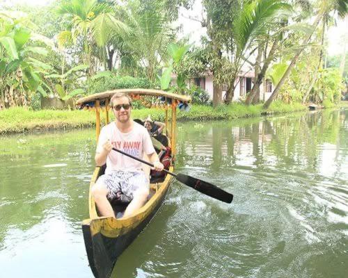 Marari Beach Cleetus Homestay 马拉利库兰 外观 照片