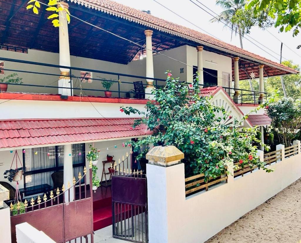 Marari Beach Cleetus Homestay 马拉利库兰 外观 照片